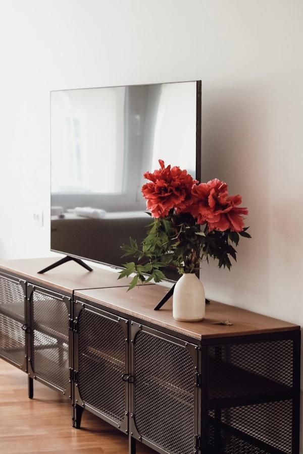 Central Apartment Maister Кран Екстериор снимка