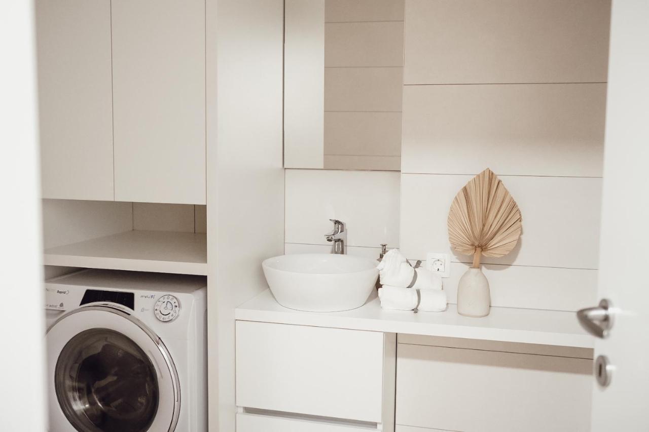 Central Apartment Maister Кран Екстериор снимка