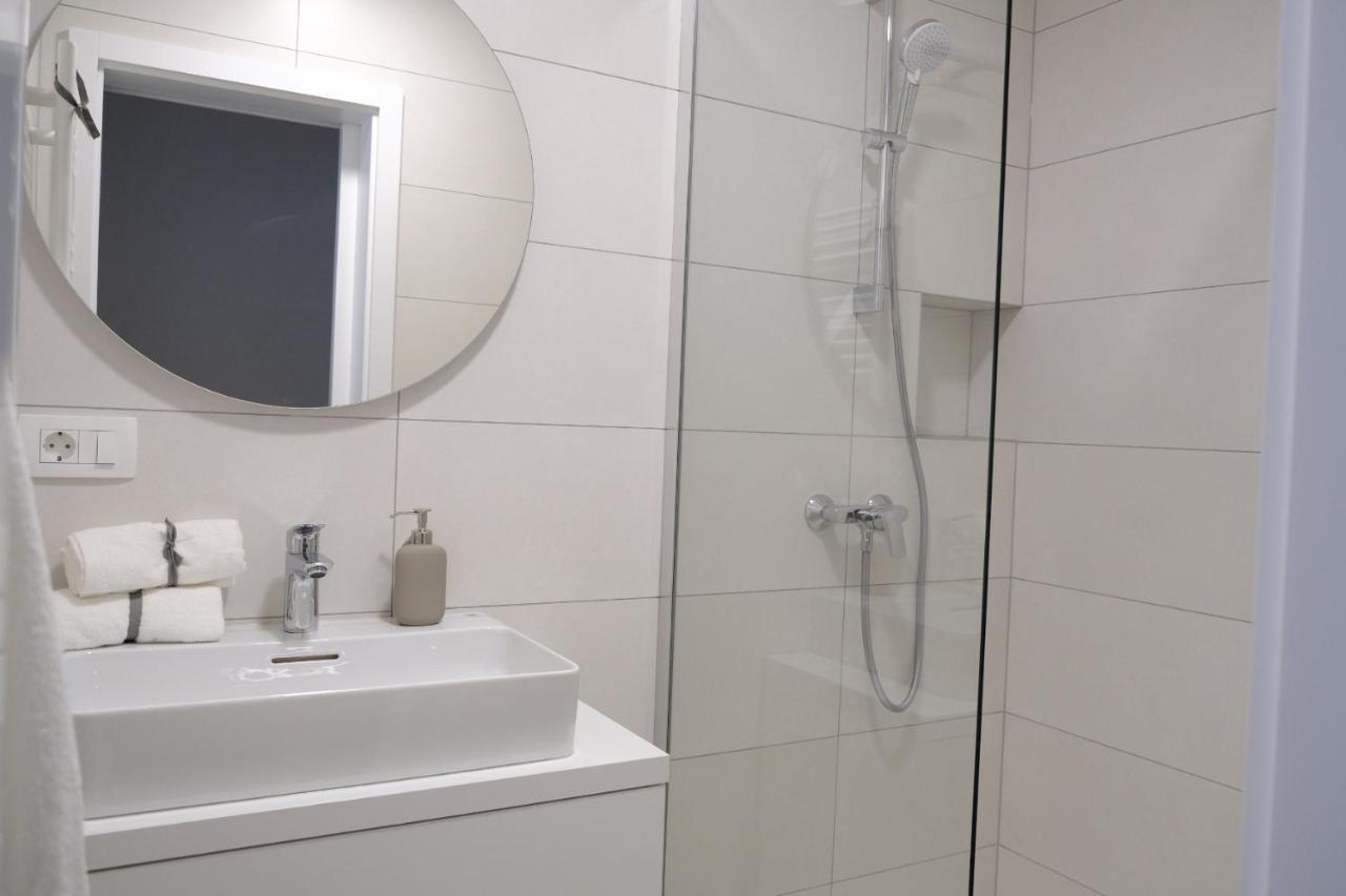 Central Apartment Maister Кран Екстериор снимка